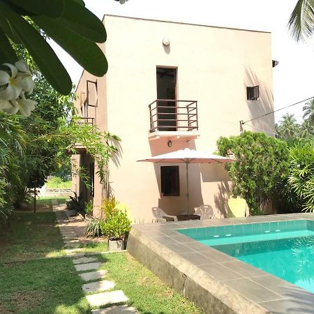 Sri Beach Bungalows And Villa 马拉维拉 外观 照片