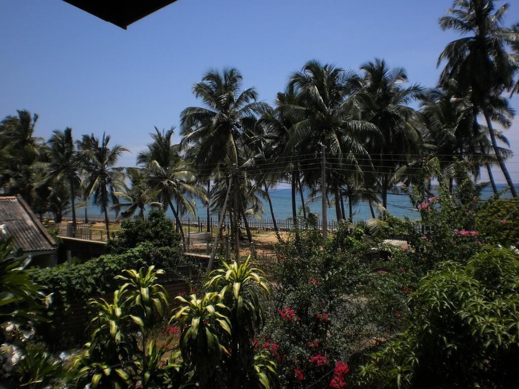 Sri Beach Bungalows And Villa 马拉维拉 外观 照片