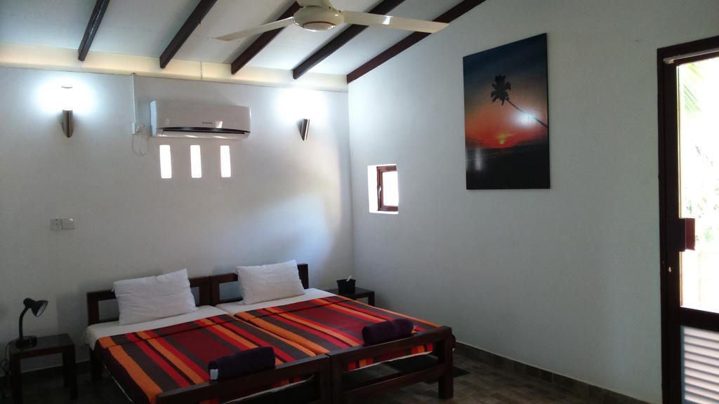 Sri Beach Bungalows And Villa 马拉维拉 外观 照片