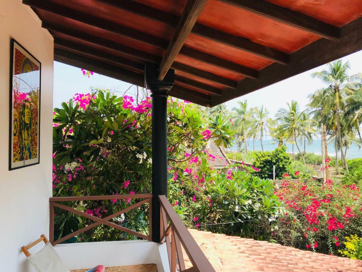 Sri Beach Bungalows And Villa 马拉维拉 外观 照片